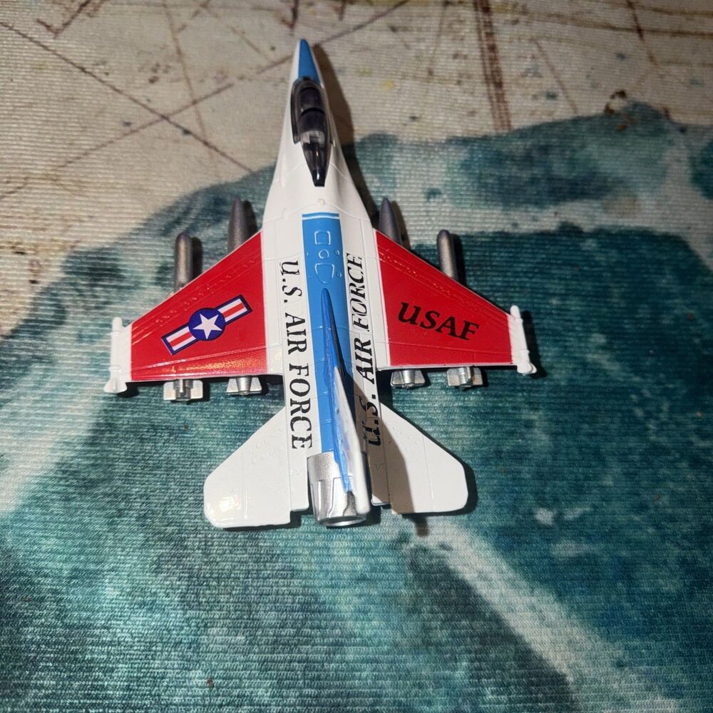 1/75 Toysmith Lockheed Martin F-16 Fighting Falcon  USAF  Pull Back Toy  7 3/4”